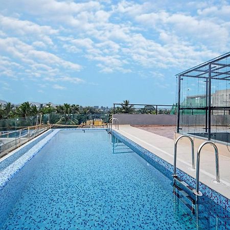 Отель Super Townhouse Oak Hillside Aqua Khandagiri Экстерьер фото