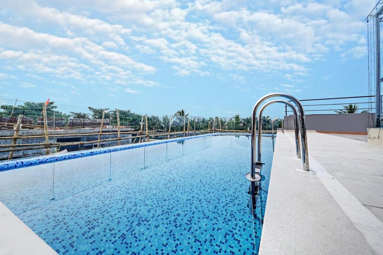 Отель Super Townhouse Oak Hillside Aqua Khandagiri Экстерьер фото